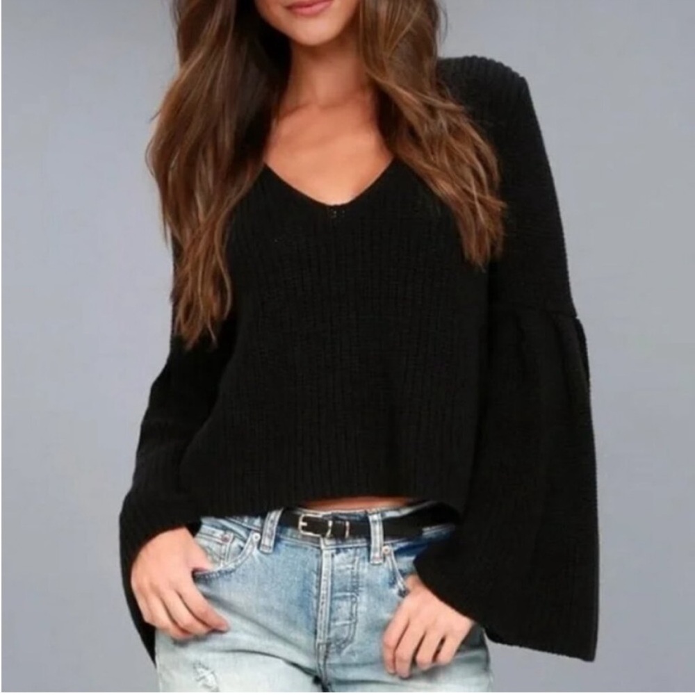 Free People | Damsel Rib Knit V neck Bell Sleeve Sweater Black Sz‎ L